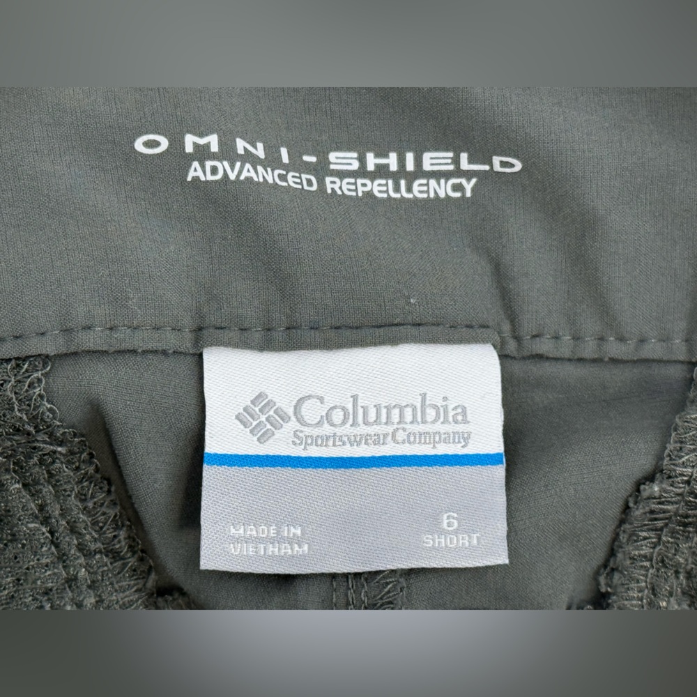 Columbia Women's Omni-Shield Roll Tab, Lightweight Hiking Pants, Size 6 Short - Picture 14 of 15